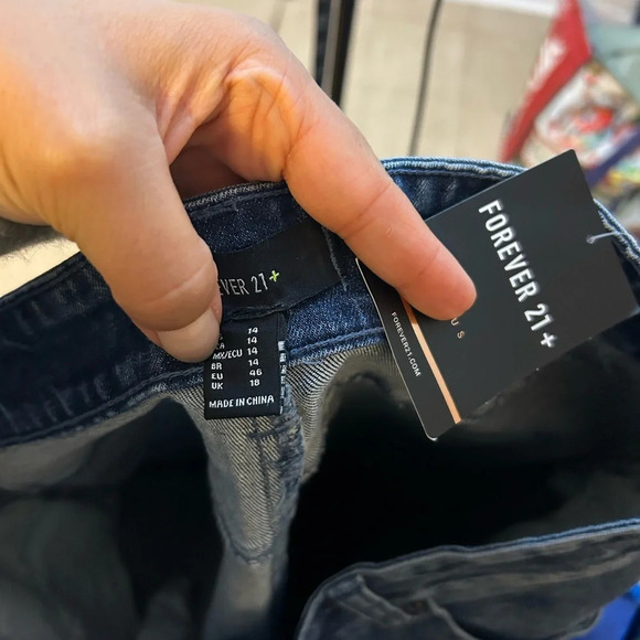 Nwt Forever 21+ High Waisted Flare Jeans - Picture 4 of 4